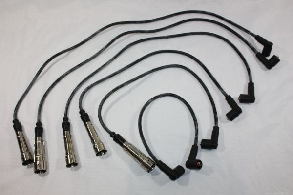 AUTOMEGA 150023310 Ignition Cable Kit