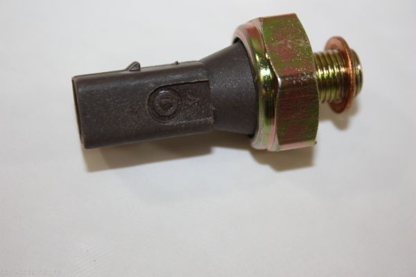 AUTOMEGA 150036710 Oil Pressure Switch
