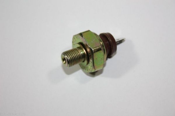 AUTOMEGA 150036810 Oil Pressure Switch