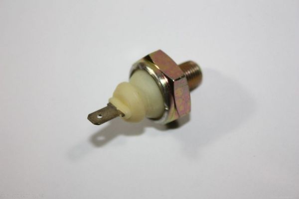 AUTOMEGA 150036910 Oil Pressure Switch