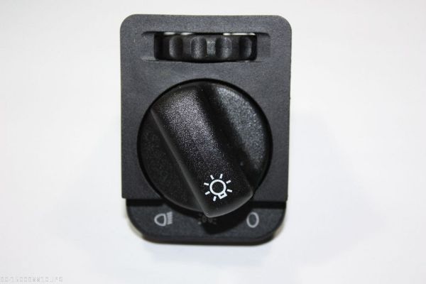 AUTOMEGA 150098810 Switch, headlight