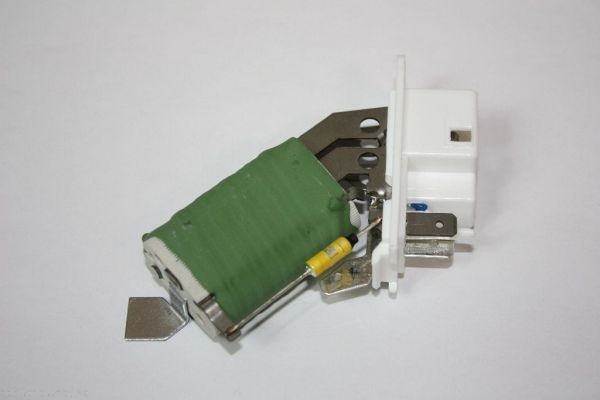 AUTOMEGA 150105710 Resistor, interior blower