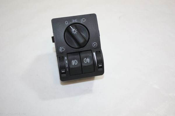 AUTOMEGA 150109210 Switch, headlight
