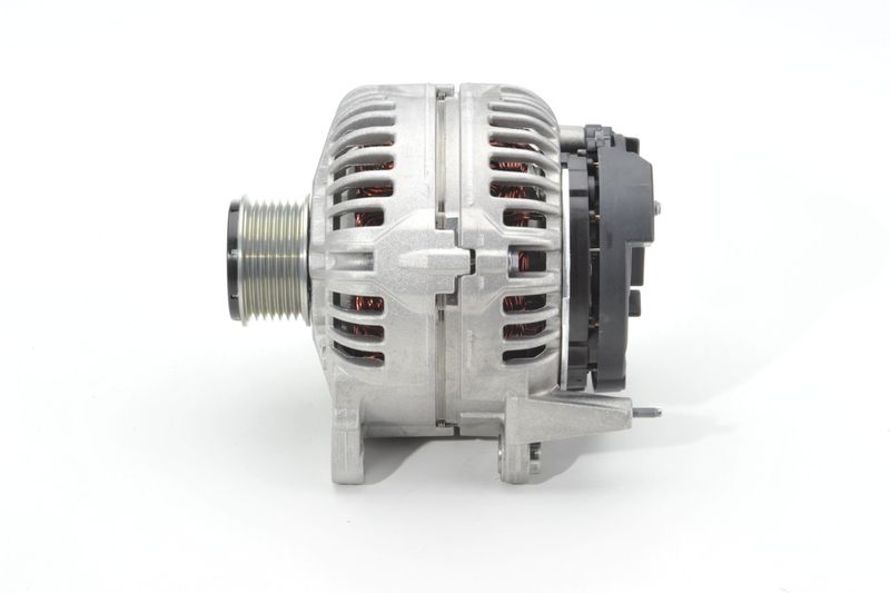 BOSCH 0 124 615 067 Alternator