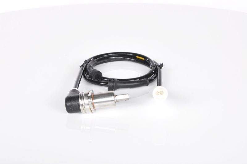 BOSCH 0 265 001 058 Sensor, wheel speed