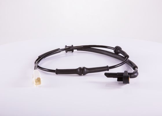 BOSCH 0 265 007 883 Sensor, wheel speed