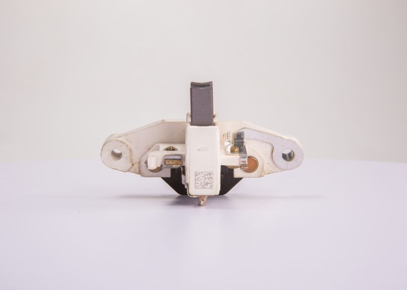 BOSCH 1 197 311 028 Alternator Regulator