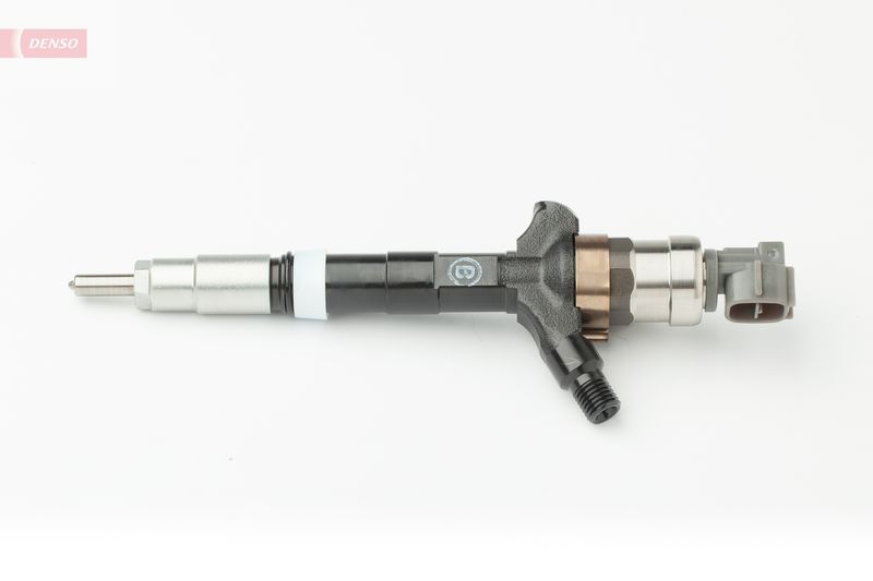 DENSO DCRI100940 Injector Nozzle