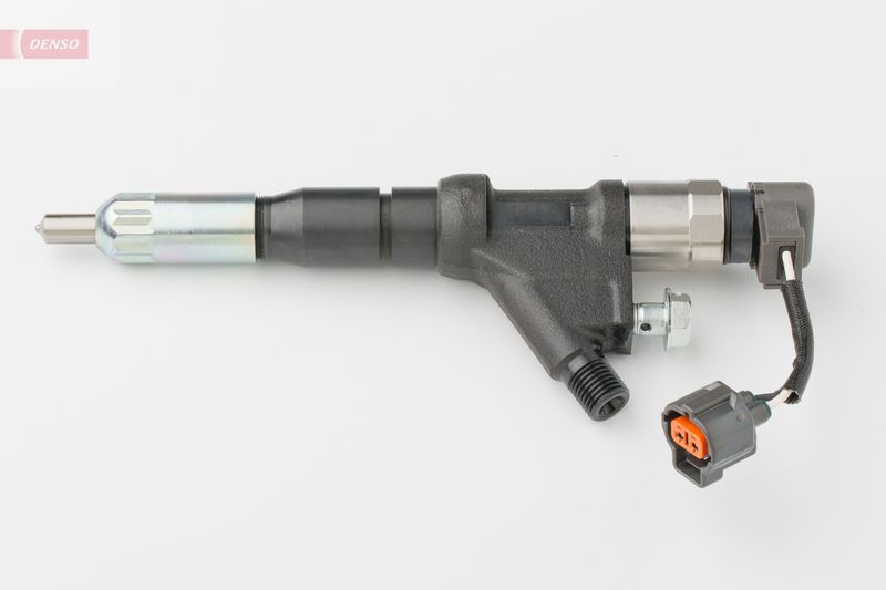 DENSO DCRI105220 Injector Nozzle