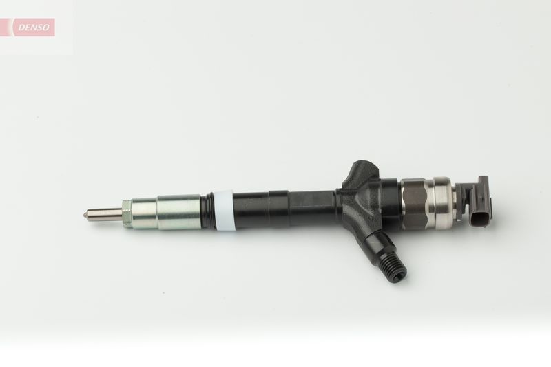DENSO DCRI106200 Injector Nozzle