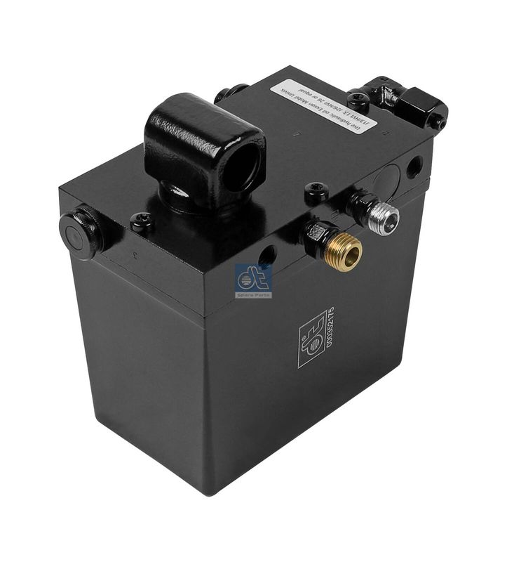 DT Spare Parts 5.65104 Tilt Pump, driver cab