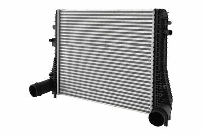 Charge Air Cooler HELLA 8ML 366 470-861