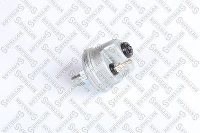 Sensor, oil pressure STELLOX 06-08018-SX