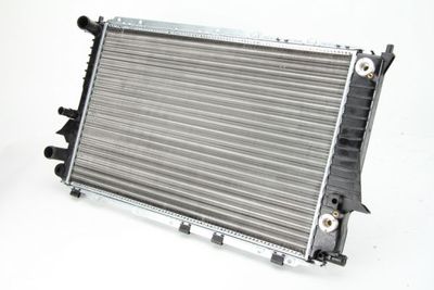 Radiator, engine cooling THERMOTEC D7A016TT