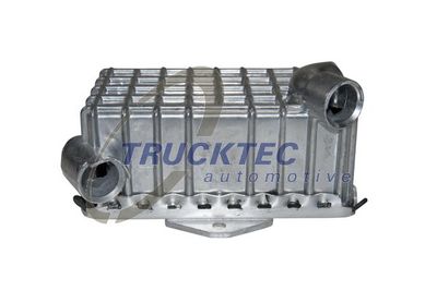 Oil Cooler, engine oil TRUCKTEC AUTOMOTIVE 02.18.062