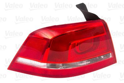 Tail Light Assembly VALEO 044513