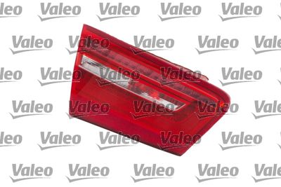 Tail Light Assembly VALEO 044524