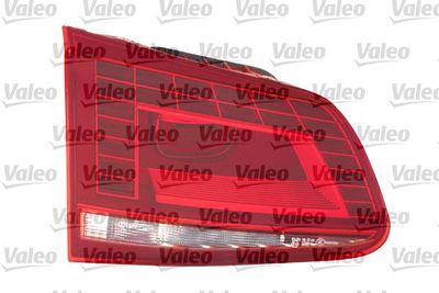 Tail Light Assembly VALEO 044608