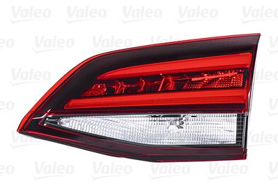 Tail Light Assembly VALEO 047080
