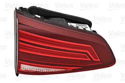 Tail Light Assembly VALEO 047187