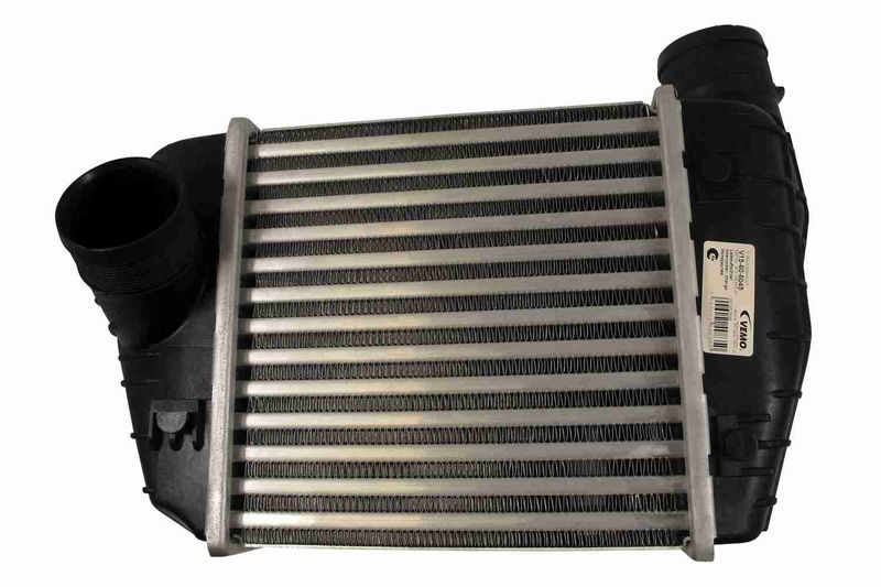 VEMO V15-60-6045 Charge Air Cooler