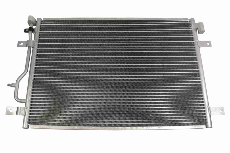 VEMO V15-62-1020 Condenser, air conditioning