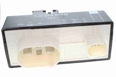 Relay, radiator fan overrun VEMO V15-71-0035