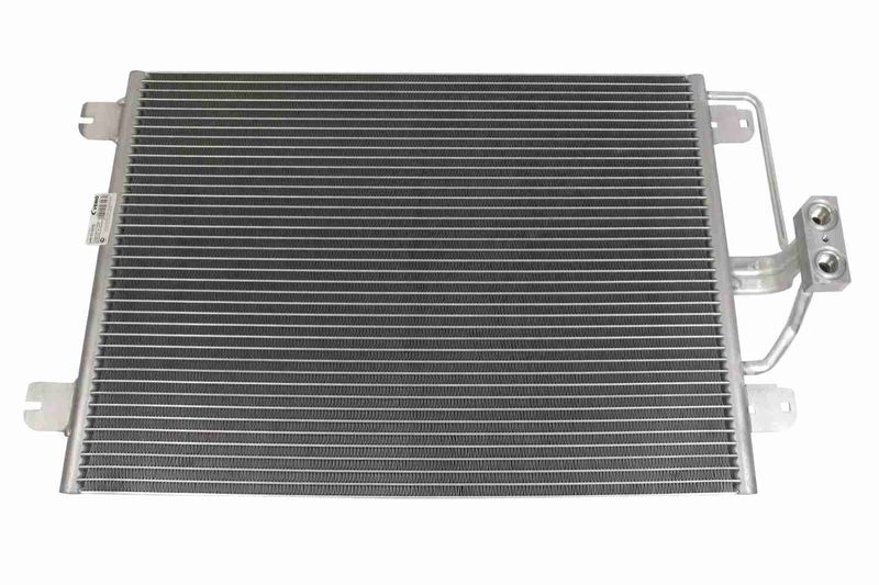 VEMO V46-62-0006 Condenser, air conditioning
