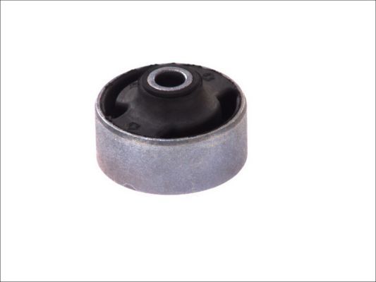 YAMATO J40039YMT Sleeve, control arm mounting